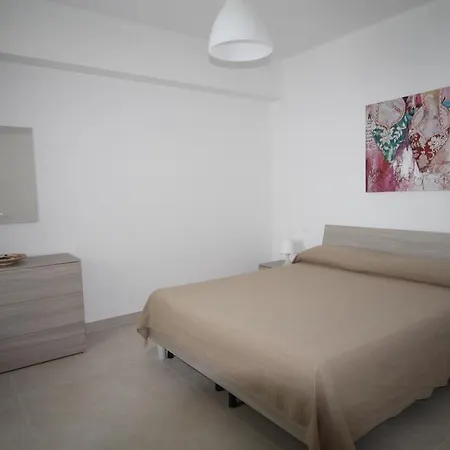 Zen Apartment